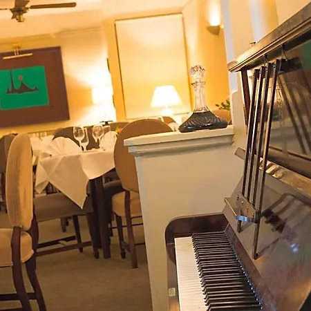 Aherne's Townhouse And Seafood Restaurant 4*