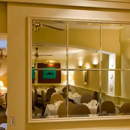 Aherne's Townhouse And Seafood Restaurant Hotel 4*