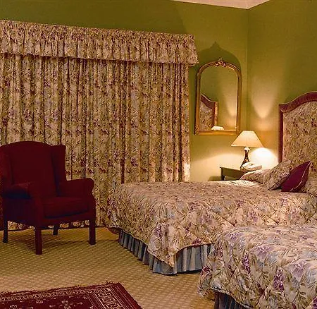 Aherne's Townhouse And Seafood Restaurant Отель 4*