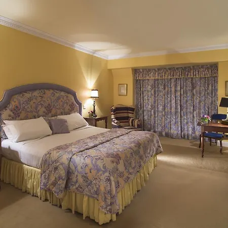 Отель Aherne's Townhouse And Seafood Restaurant 4*