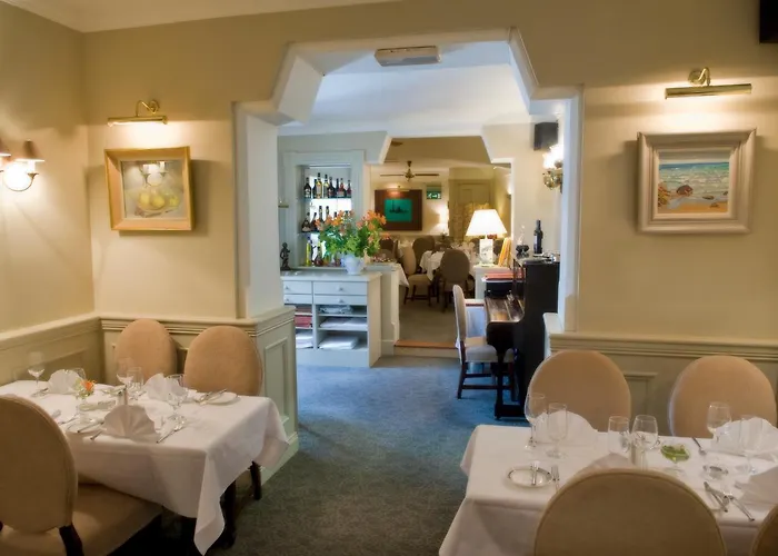 Aherne's Townhouse And Seafood Restaurant 4* יוגאל