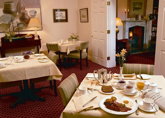 מלון Aherne's Townhouse And Seafood Restaurant יוגאל